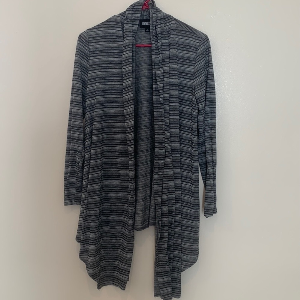 Metro Style Women’s Cardigan size M